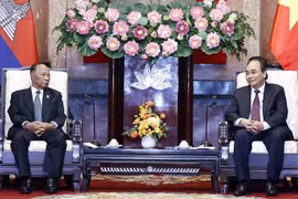 Presidente vietnamita recibe a titular legislativo camboyano