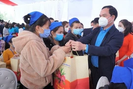 Prestan atención especial a trabajadores vietnamitas con motivo de Nuevo Año Lunar