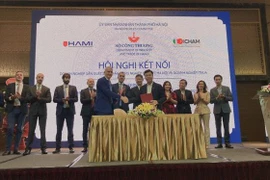 Buscan promover conexión entre industriales clave en Hanoi con empresas italianas