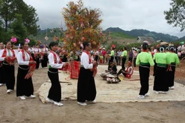 Fiesta de la danza Xoe en la región del noroeste