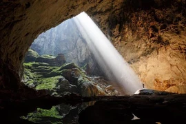 Tour a cueva Son Doong capta atención especial de turistas en Vietnam