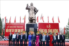 Presidente vietnamita asiste a inauguración de templo dedicado al rey Quang Trung 
