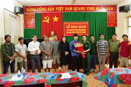 Vietnam repatria a ocho pescadores birmanos varados en el mar