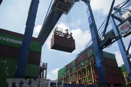 Aumentan mercancías despachadas mediante puertos marítimos de Vietnam