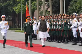 Ministro de Defensa de India realiza visita oficial a Vietnam 