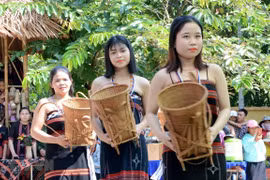 Minoría étnica de Cơ Tu en Vietnam por preservar su cultura 