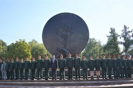 Alto oficial vietnamita visita equipos nacionales participantes en Army Games 2022 