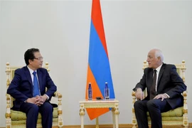 Intensifican lazos tradicionales Armenia deseo de intensificar lazos con Vietnam