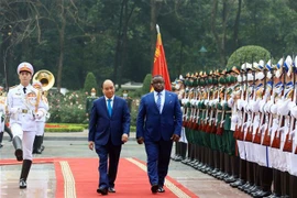 Presidente vietnamita se reúne con su homólogo de Sierra Leona