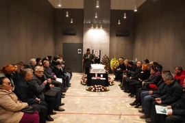 Diplomáticos y vietnamitas en Rusia rinden homenaje póstumo a Grigory Mikhailovich Lokshin