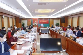 Aplican en Vietnam medidas disciplinarias a comités partidistas y militantes por violaciones 