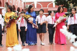 Presidente vietnamita extiende mejores deseos a docentes de todo el país