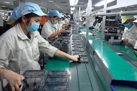 Gobierno vietnamita promulga resolución para implementar plan de desarrollo socioeconómico de 2022