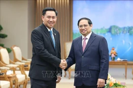 Vietnam y Laos robustecen relaciones de cooperación bilateral