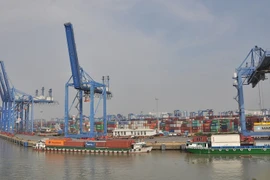 Fomentan Vietnam y Panamá intercambio comercial