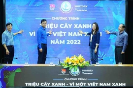 Lanzan programa de plantación de árboles para un Vietnam verde 