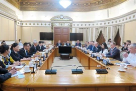 Ciudad Ho Chi Minh y empresas austriacas promueven cooperación de inversión 