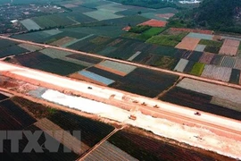 Vietnam se esfuerza por completar 361 kilómetros de la autopista Norte-Sur en 2022