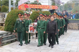 Entierran restos de mártires vietnamitas caídos en Laos