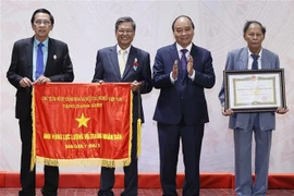 Honran aportes de médicos civiles vietnamitas a salvaguardia nacional