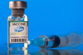 Niños menores de 12 años en Vietnam recibirán vacuna de Pfizer