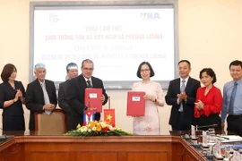 Destacan aportes de lazos entre VNA y PL a amistad tradicional binacional