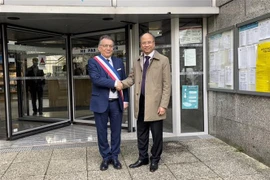 Fortalecen cooperación entre localidades vietnamita y francesa
