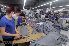 Empresas proponen al gobierno vietnamita mantener estrategia de adaptación segura y flexible contra el COVID-19