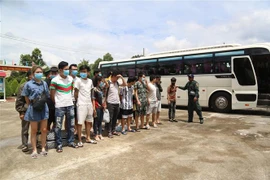 Vietnam recibe a 78 ciudadanos que regresan de Camboya