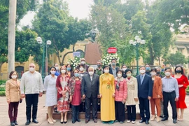 Conmemoran en Hanoi natalicio del héroe nacional de Cuba José Martí