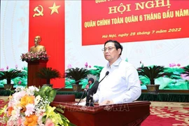 Premier vietnamita asiste a conferencia sobre el trabajo político en el Ejército