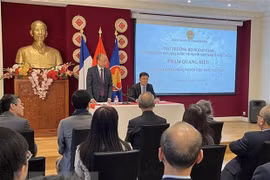 Vietnamitas en extranjero, una parte inseparable de la nación, según vicecanciller
