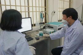 Científicos vietnamitas estudian creación de combustibles de hidrógeno desde agua