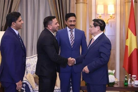 Premier vietnamita se reúne con grupos económicos de Arabia Saudita y CCG