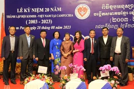 Celebran 20º aniversario de Asociación Khmer-Vietnam en Camboya