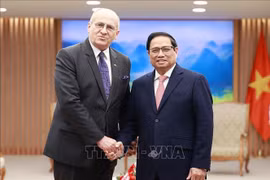 Vietnam aspira a fortalecer cooperación multifacética con Polonia, afirma premier