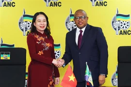 Vicepresidenta vietnamita cumple amplia agenda en Sudáfrica