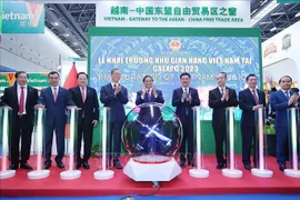 Vietnam desea ser destino de tránsito mercantil entre ASEAN y China