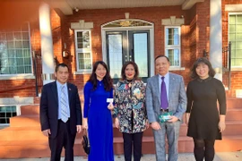 Localidades vietnamitas y provincia canadiense de Alberta promueven comercio e inversión
