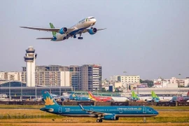 Ruta aérea Hanoi- Ciudad Ho Chi Minh entre los itinerarios domésticos más transitados en mundo