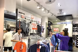 Venta de medianoche de Hanoi 2023 atrae a más de 2,4 millones de compradores