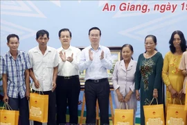 Presidente de Vietnam visita una comuna rural avanzada en An Giang