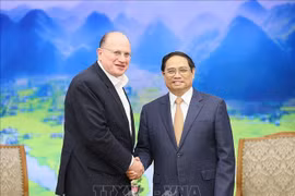 Primer ministro vietnamita recibe al presidente del Grupo HSBC