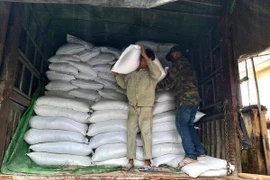 Distribuyen más de tres mil toneladas de arroz a provincias necesitadas