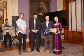 Uruguay crea Grupo de Amistad Parlamentario con Vietnam