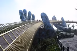 Puente Dorado en Da Nang figura entre los más emblemáticos del mundo