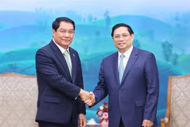 Primer Ministro vietnamita destaca cooperación entre Hanoi y Vientiane 