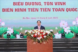 Vietnam honra a ejemplos destacados de movimientos de emulación patriótica