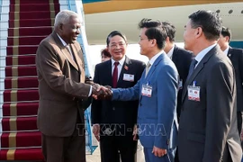 Presidente de la Asamblea Nacional del Poder Popular de Cuba inicia visita a Vietnam