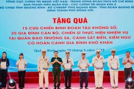 Elevan conciencia de jóvenes vietnamitas sobre el mar y las islas de la Patria